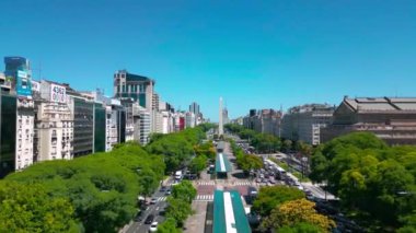 Dikilitaş ve 9 de julio Caddesi - Buenos Aires, Arjantin Buenos Aires şehrinin havadan görünümü