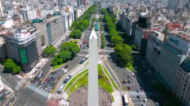 Dikilitaş ve 9 de julio Caddesi - Buenos Aires, Arjantin Buenos Aires şehrinin havadan görünümü