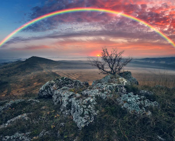 Arco Íris Com Nuvens Sobre Cânion Outono Paisagem Natureza Ucrânia — Fotografia de Stock