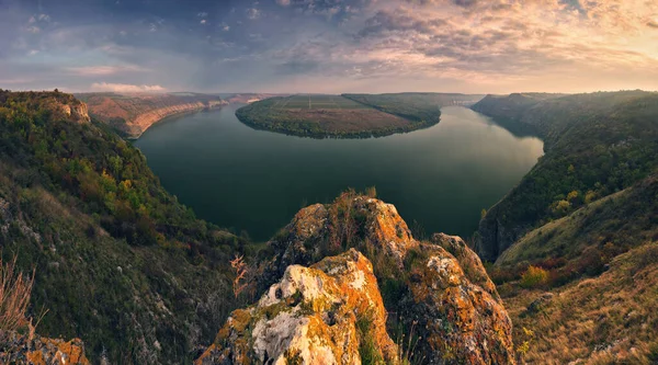 Mgła Kanionie Jesienny Poranek Dolinie Rzeki Dnister Charakter Ukrainy — Zdjęcie stockowe