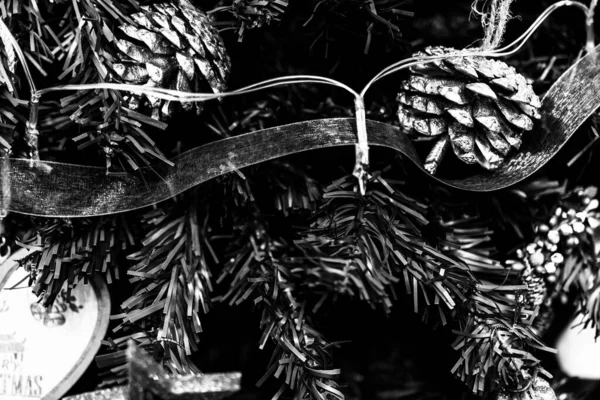 Adornos Navidad Decorados Luces Borrosas —  Fotos de Stock