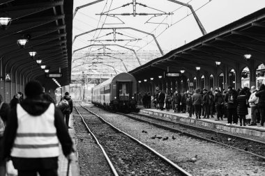 Bükreş Kuzey Tren İstasyonu (Gara de Nord Bükreş) Romanya, 2023