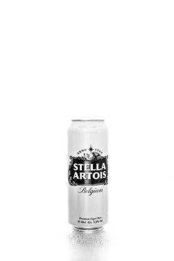 Stella Artois bira kutusu. Bükreş, Romanya, 2023