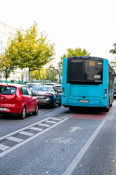 Trafikte Otobüs Stb Toplu Taşımacılık Bükreş Romanya 2022 — Stok fotoğraf