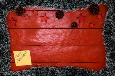 Noel ışıkları ile Noel ağacı süslemeleri