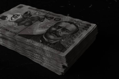 Bir yığın LEI Romanya parası. RON Leu Para Avrupa Para Birimi