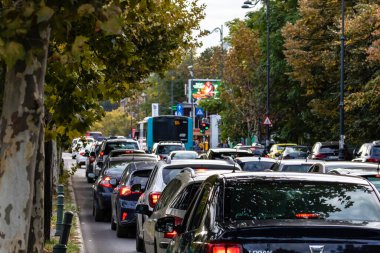 Bükreş, Romanya, 2022 'de trafik sıkışıklığı, trafik yoğunluğu