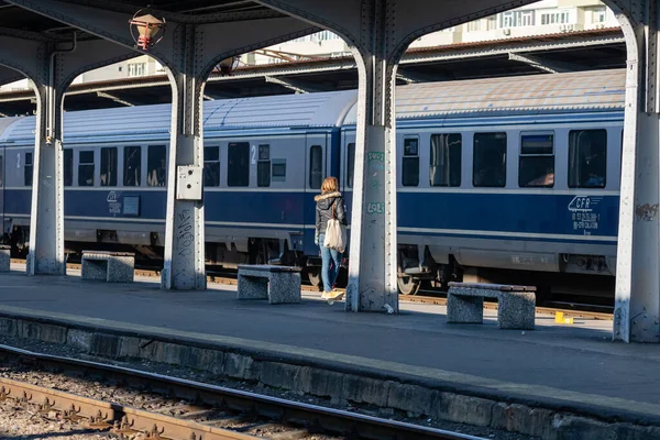 People Getting Train Bucharest North Railway Station Gara Nord Bucharest — Foto de Stock