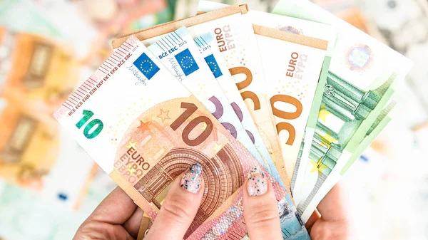 EURO para birimi. Avrupa enflasyonu, EUR parası. Avrupa Birliği parası