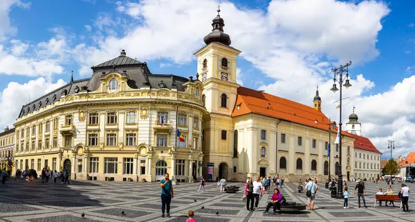 People Tourists Wandering Streets Old Town Sibiu Romania 2022 — стоковое фото