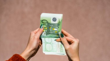EURO para birimi. Avrupa enflasyonu, EUR parası. Avrupa Birliği parası