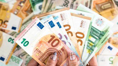 EURO para birimi. Avrupa enflasyonu, EUR parası. Avrupa Birliği parası