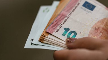 EURO para birimi. Avrupa enflasyonu, EUR parası. Avrupa Birliği parası