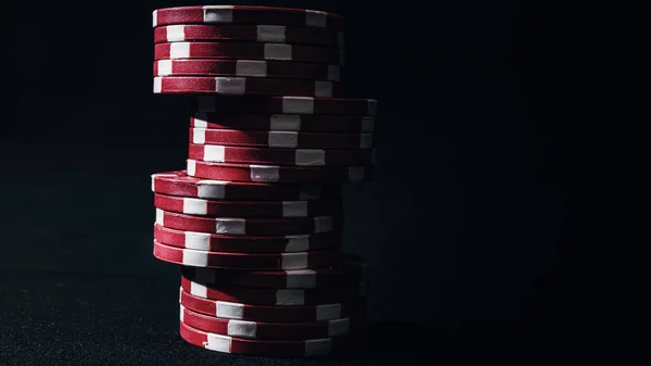 Tumpukan Chip Poker Untuk Taruhan Tinggi Permainan Kasino — Stok Foto