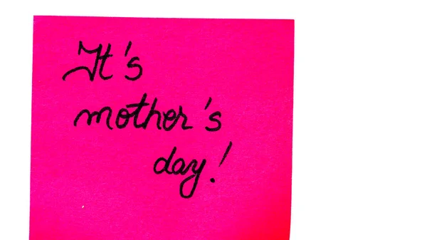 Jest Dzień Matki Odręczny Tekst Zbliżenie Odizolowany Różowym Papierze Miejscem — Zdjęcie stockowe