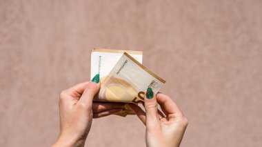 EURO para birimi. Avrupa enflasyonu, EUR parası. Avrupa Birliği para birimi