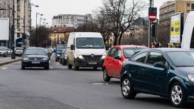 Tampon Tamponu - Romanya 'nın Bükreş kentinde yoğun trafik yoğunluğu, 2023
