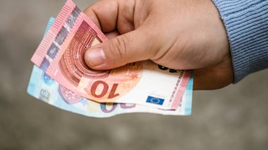 EURO para birimi. Avrupa enflasyonu, EUR parası. Avrupa Birliği para birimi