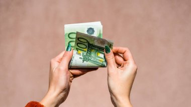 EURO para birimi. Avrupa enflasyonu, EUR parası. Avrupa Birliği para birimi