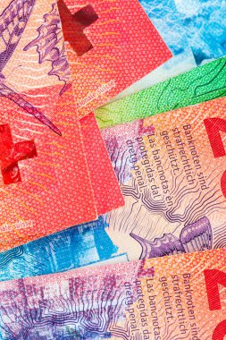 CHF Para Birimi İsviçre Enflasyon Sorunları Arasında