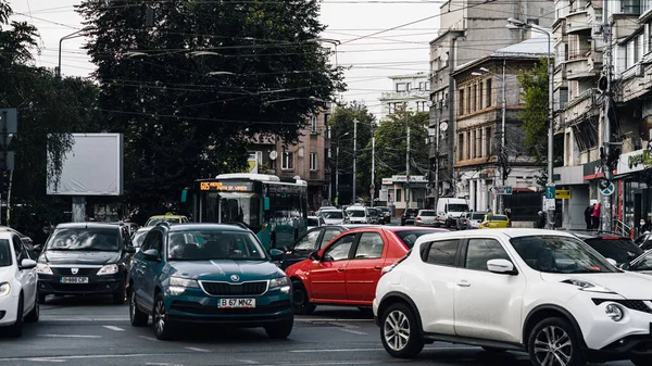 Congestão Tráfego Urbano Durante Hora Ponta Bucareste Roménia — Fotografia de Stock