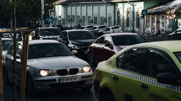 Kemacetan Lalu Lintas Perkotaan Selama Jam Sibuk Bucharest Rumania — Stok Foto