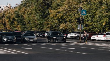 Tampon Tamponu - Romanya 'nın Bükreş kentinde yoğun trafik yoğunluğu, 2023