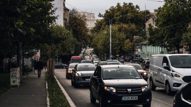Tampon Tamponu - Romanya 'nın Bükreş kentinde yoğun trafik yoğunluğu, 2023