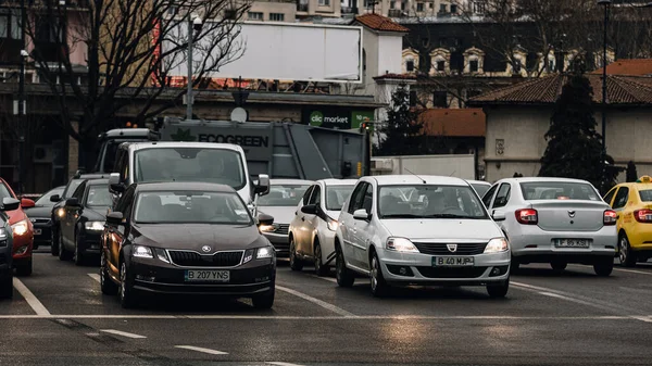 Bumper Bumper Congestão Tráfego Urbano Durante Hora Ponta Bucareste Roménia — Fotografia de Stock