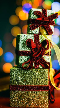 Noel süsleri. Renkli Noel ışıkları arka planı