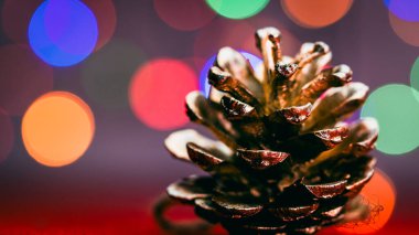 Noel süsleri. Renkli Noel ışıkları arka planı