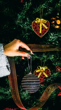 Noel süsleri. Renkli Noel ışıkları arka planı