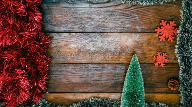 Noel süsleri. Renkli Noel ışıkları arka planı