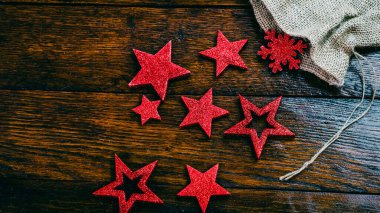 Noel süsleri. Renkli Noel ışıkları arka planı