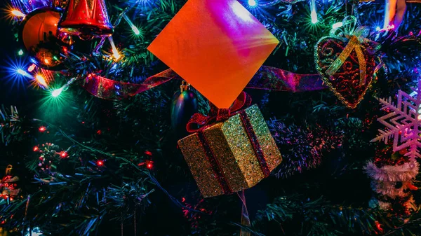 Рождественские Украшения Цветные Рождественские Огни — стоковое фото