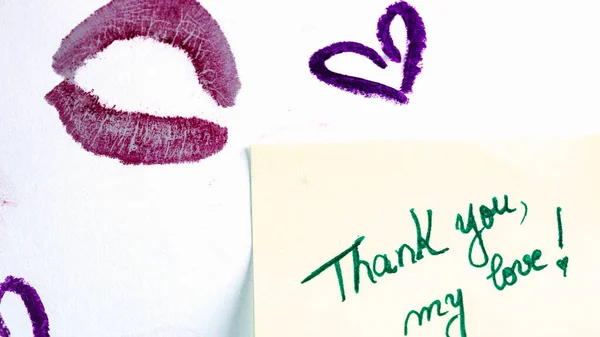 バレンタインデーのコンセプト 口紅のキスだ口紅で書き ありがとう私の愛 — ストック写真