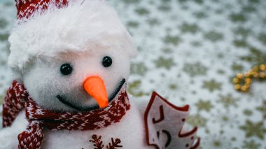 Noel süsleri. Renkli Noel ışıkları arka planı
