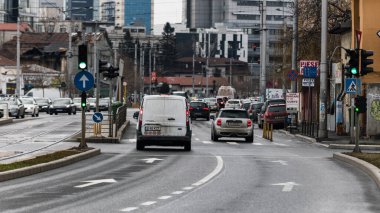 Tampon Tamponu - Romanya 'nın Bükreş kentinde yoğun trafik yoğunluğu, 2023