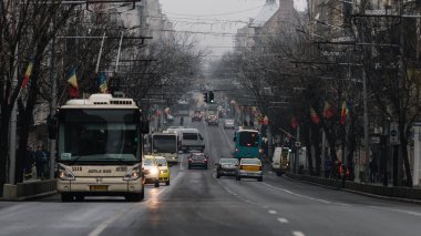 Tampon Tamponu - Romanya 'nın Bükreş kentinde yoğun trafik yoğunluğu, 2023