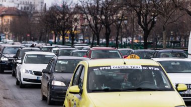 Tampon Tamponu - Romanya 'nın Bükreş kentinde yoğun trafik yoğunluğu, 2023