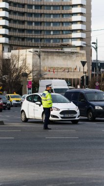 Tampon Tamponu - Romanya 'nın Bükreş kentinde yoğun trafik yoğunluğu, 2023