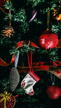 Noel süsleri. Renkli Noel ışıkları arka planı