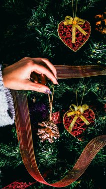 Noel süsleri. Renkli Noel ışıkları arka planı