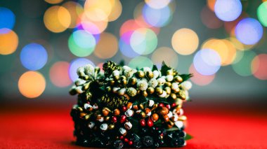 Noel süsleri. Renkli Noel ışıkları arka planı