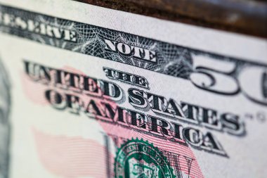 Amerikan Enflasyon Sorunları Arasında Amerikan Para Birimi