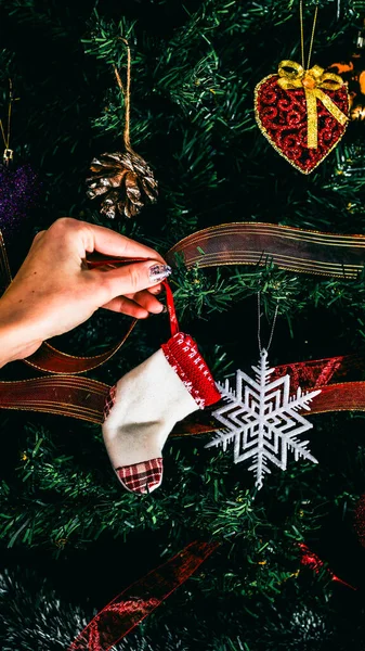 Noel süsleri. Renkli Noel ışıkları arka planı