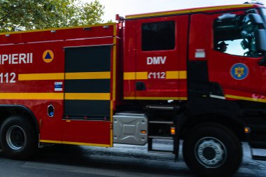 Romanya 'nın Bükreş kentinde acil itfaiyeci (Pompierii), 2023