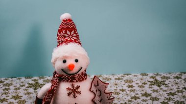 Noel süsleri. Renkli Noel ışıkları arka planı