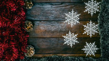 Noel süsleri. Renkli Noel ışıkları arka planı