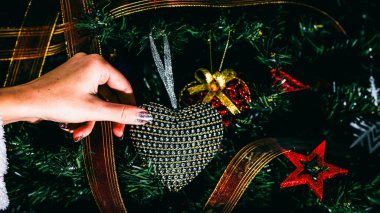 Noel süsleri. Renkli Noel ışıkları arka planı